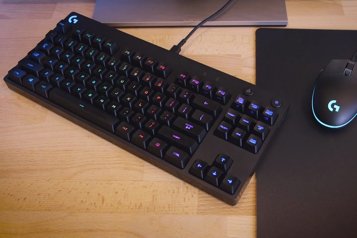 logitech g pro keyboard