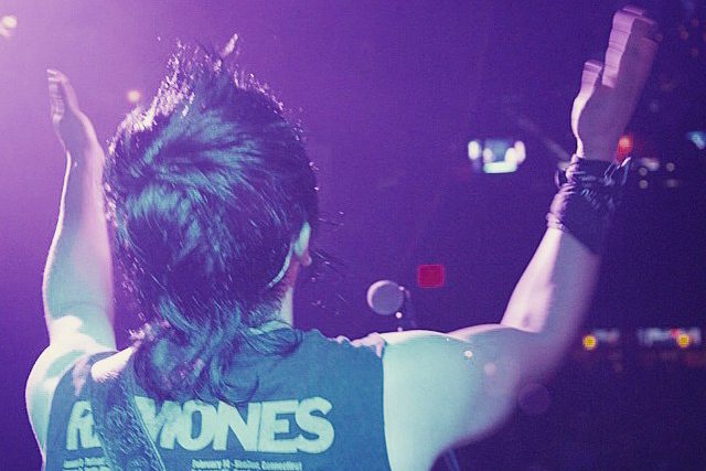 the dollyrots pledge allegiance to their crowdsourcing fanbase luis cabezas 3