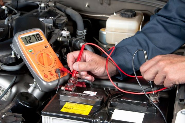 How to test a car battery