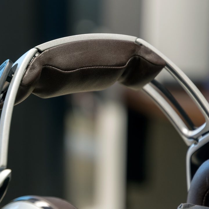 Blue Ella planar magnetic headphone review