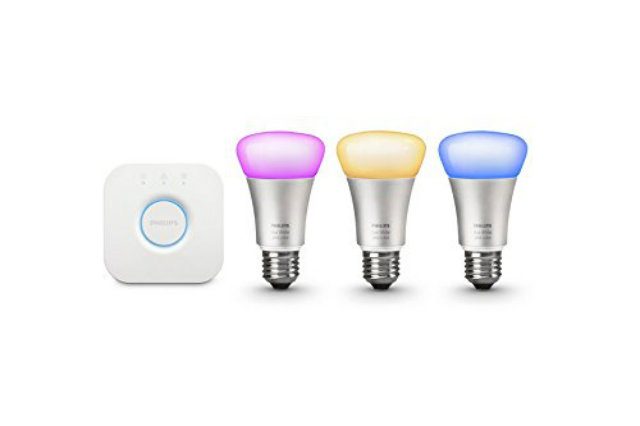 Smart green tech deals Philips Hue White and Color Starter Kit