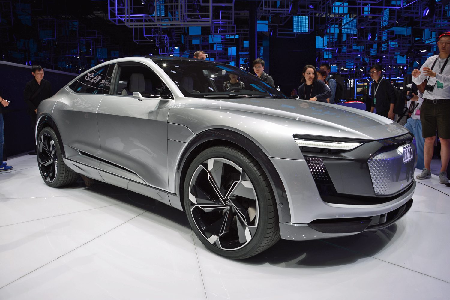 Audi e-tron Sportback concept