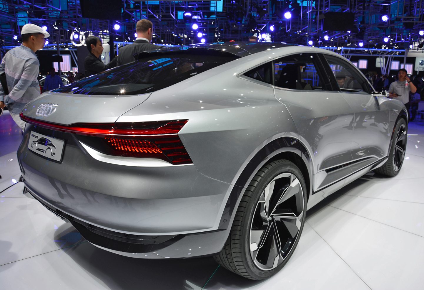 Audi e-tron Sportback concept