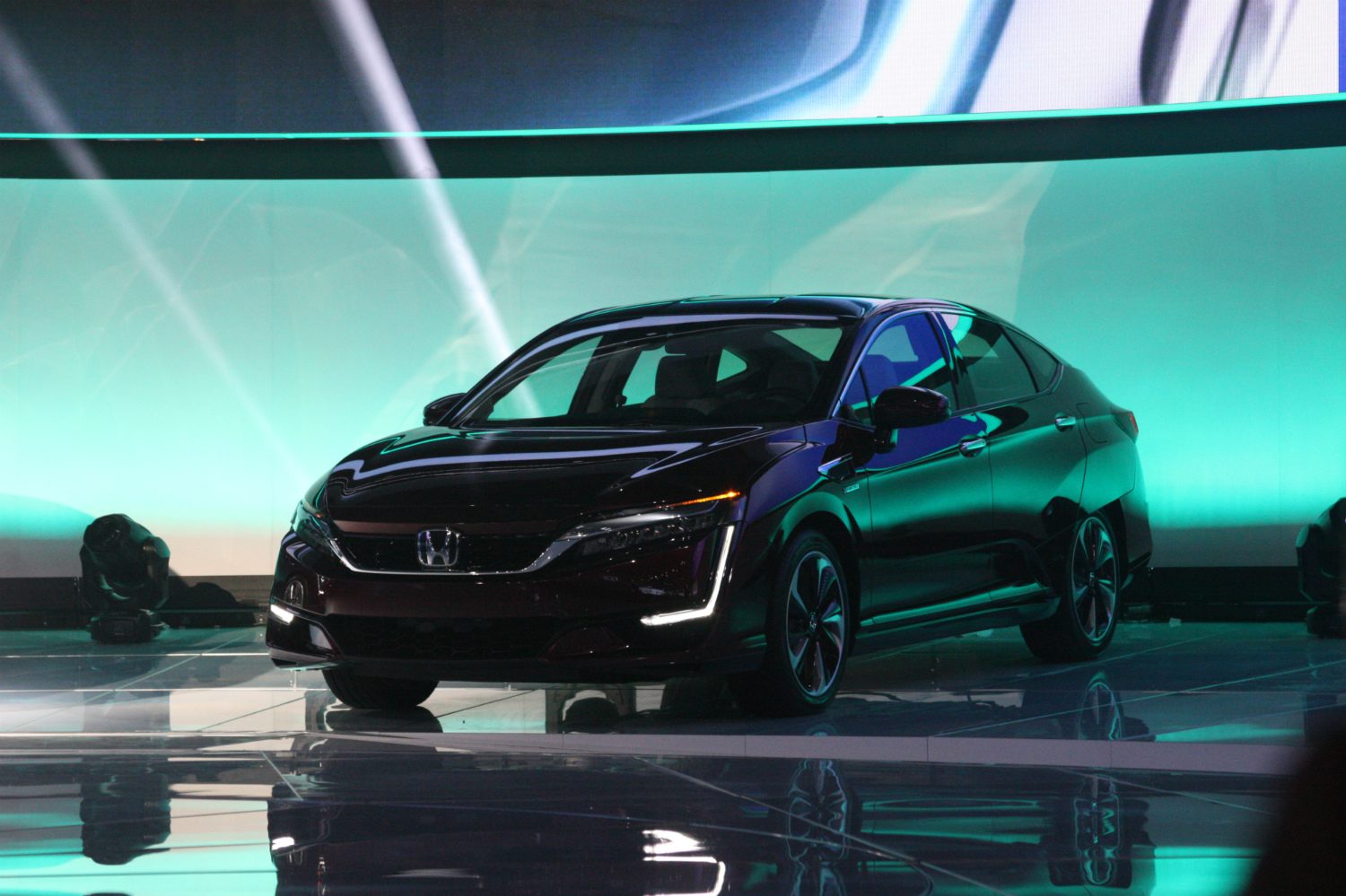 honda clarity plug in hybrid news specs performance range debut