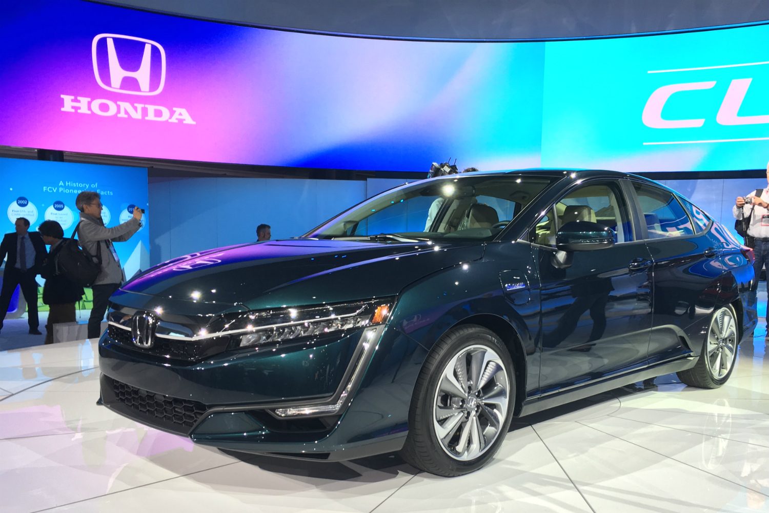 honda clarity plug in hybrid news specs performance range front end