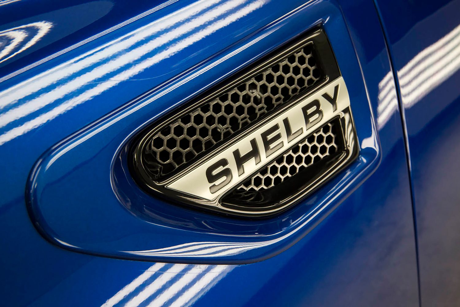 shelby f 150 super snake 2017 vent
