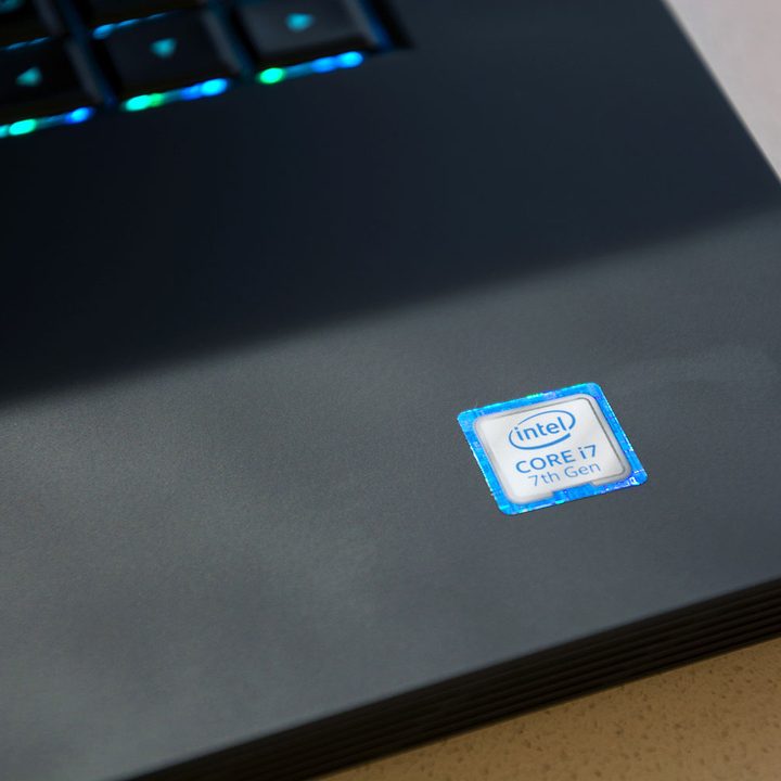 https://trello.com/c/o3qpN1CR/2440-alienware-15-r3-2017
