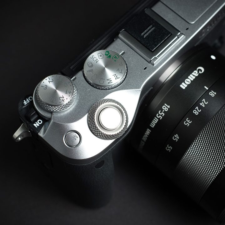 Canon EOS M6