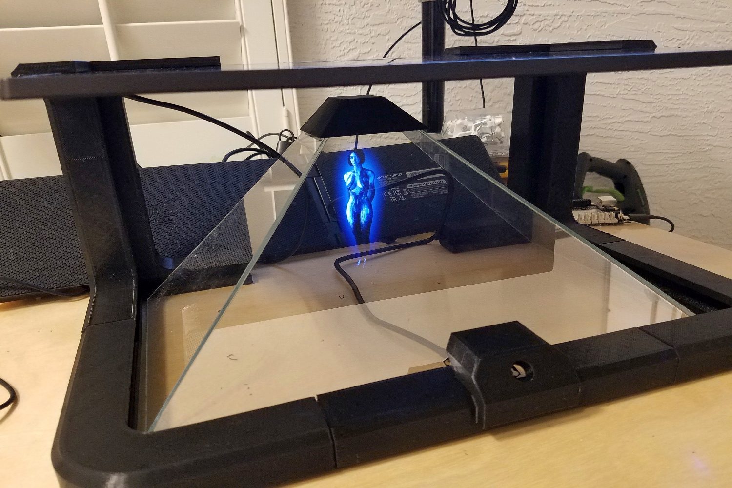 hacker cortana hologram lpp6khn