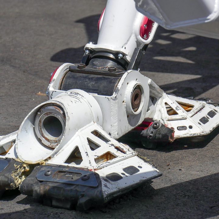Furrion Racing Mech