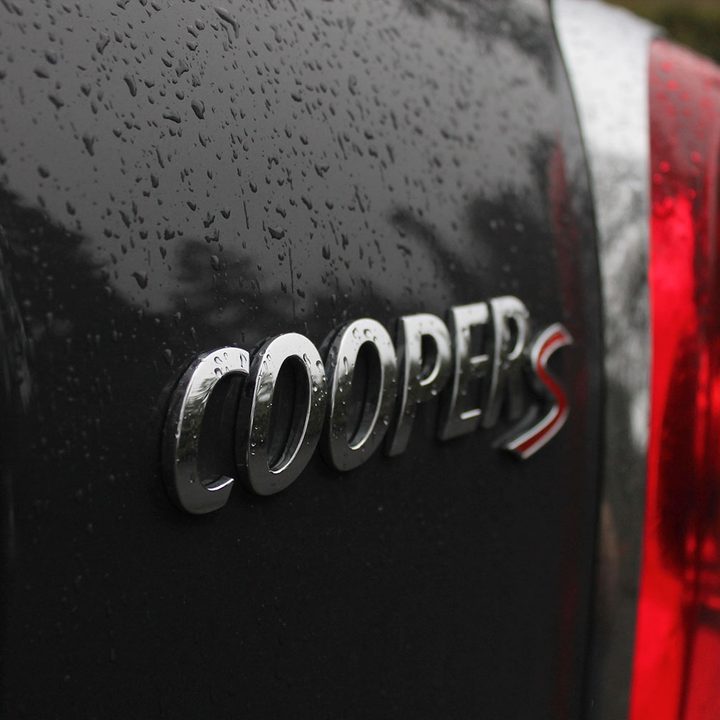 2017 Mini Cooper S ALL4 Countryman back logo