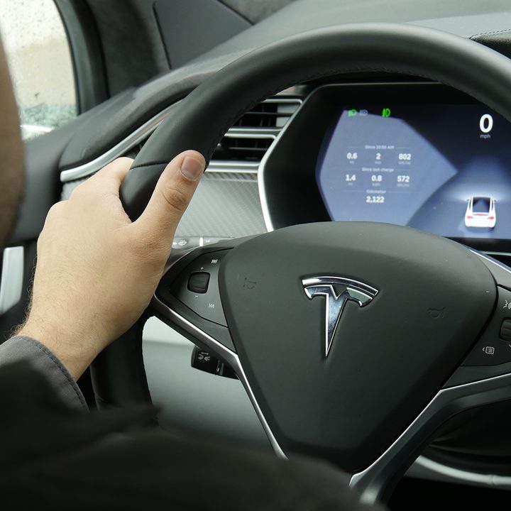 tesla music streaming service 2017 model x 16