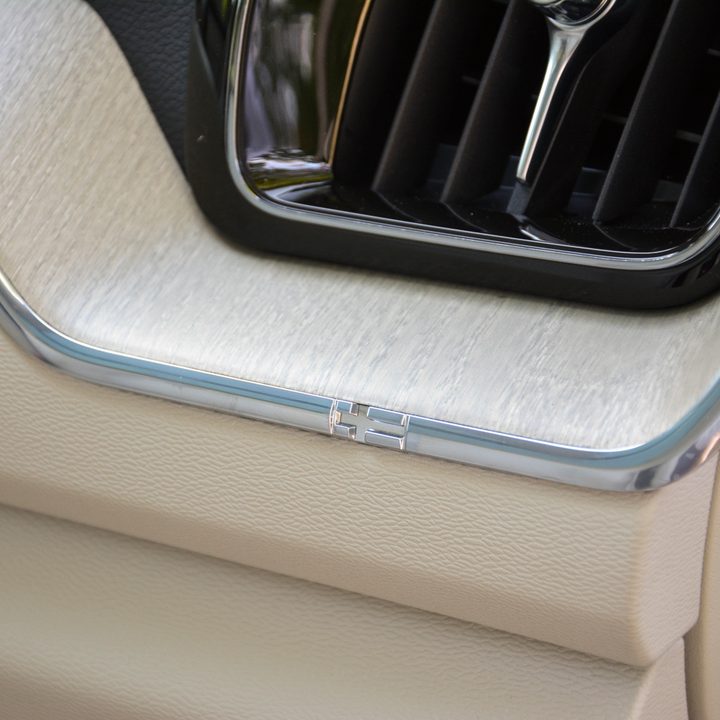 Wood finishing in the 2018 Volvo XC60.