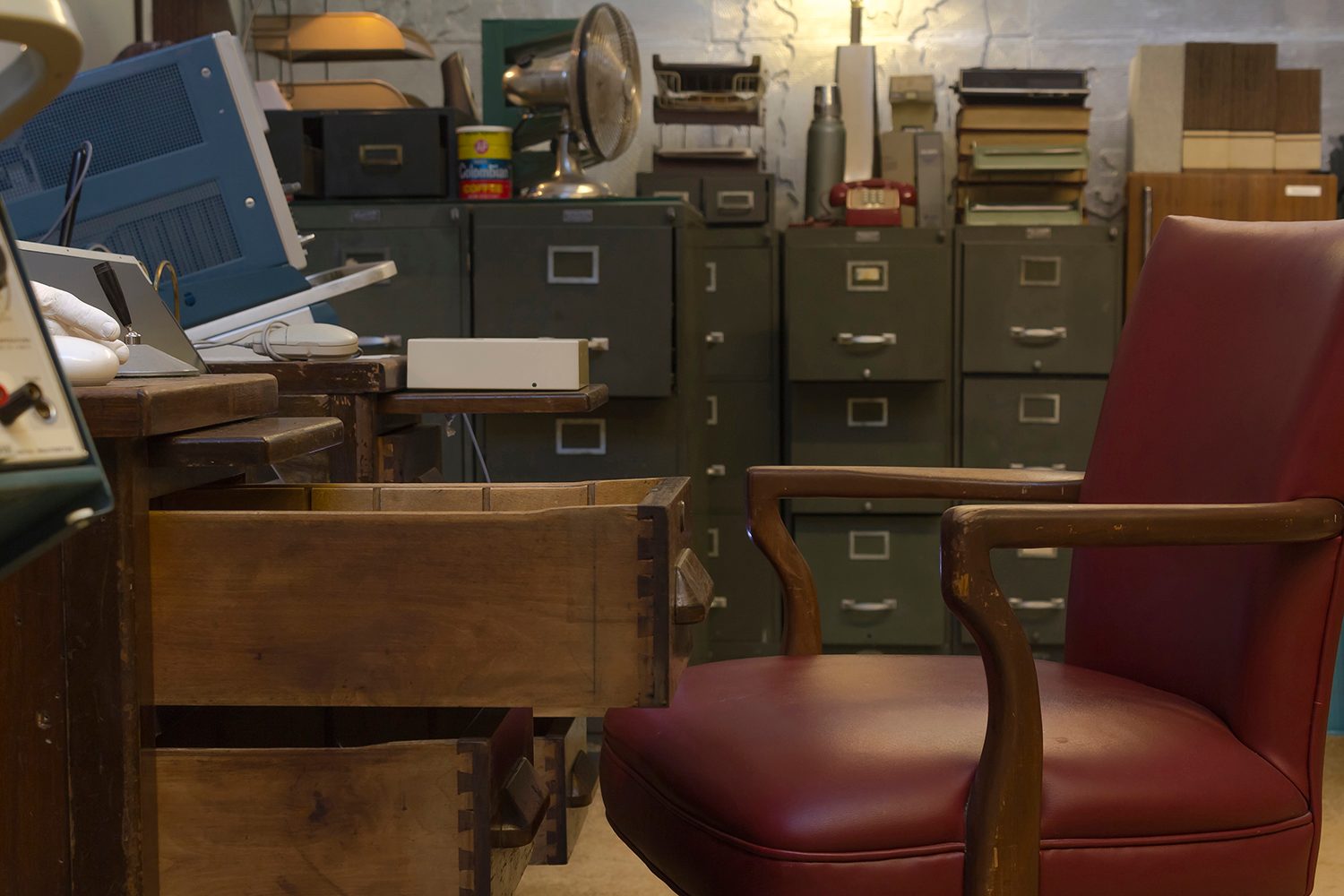 artist turns office replica ais birthplace img 0179