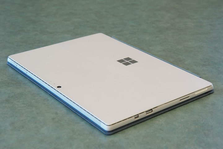 Microsoft Surface Pro (2017)