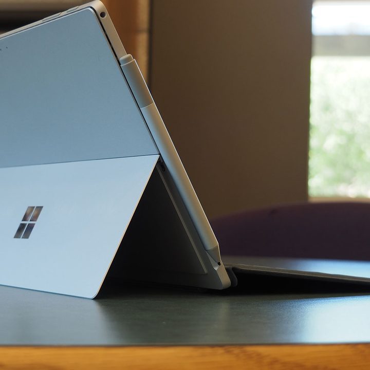Microsoft Surface Pro (2017)