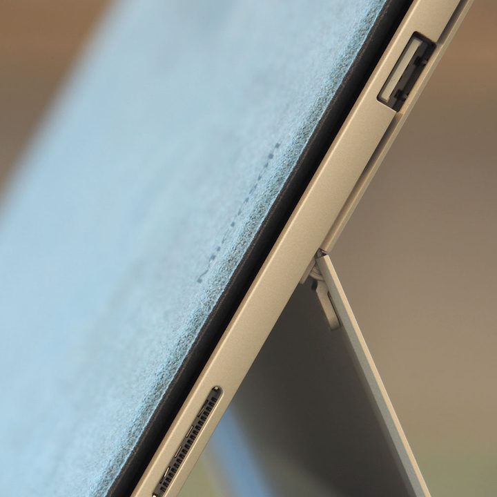 Microsoft Surface Pro (2017)