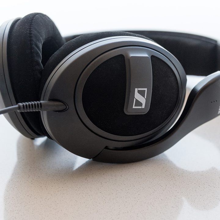 Sennehiser HD569 review bottom