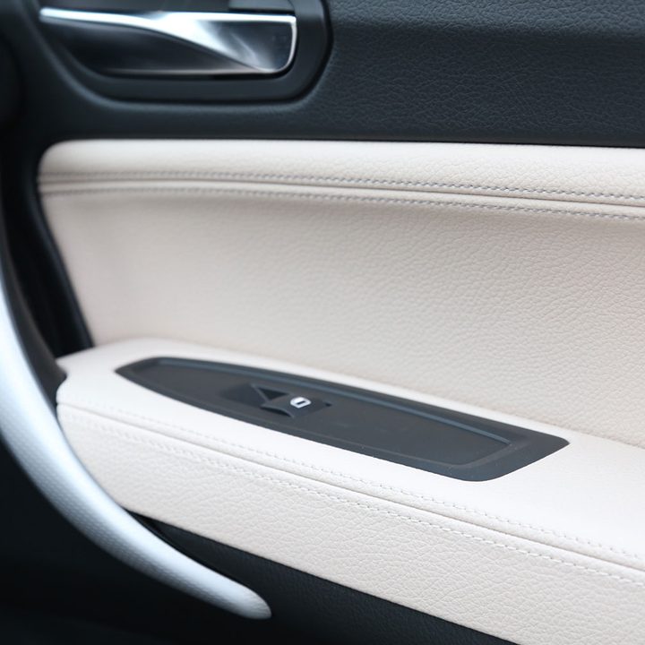 2017 BMW M240i Review doorhandle