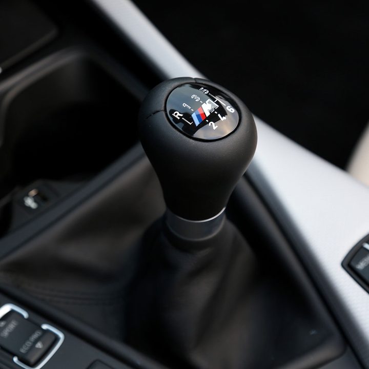 2017 BMW M240i Review gearstick