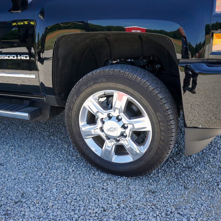 2017 chevrolet silverado hd review first drive 13190