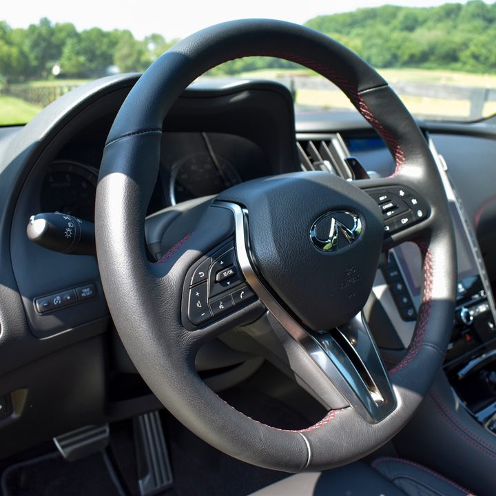 2018 Infiniti Q50 steering wheel shot from the driver's side