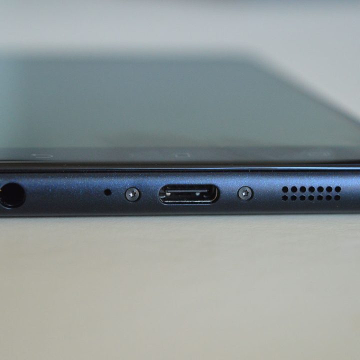 Asus Zenfone 3 Zoom dock