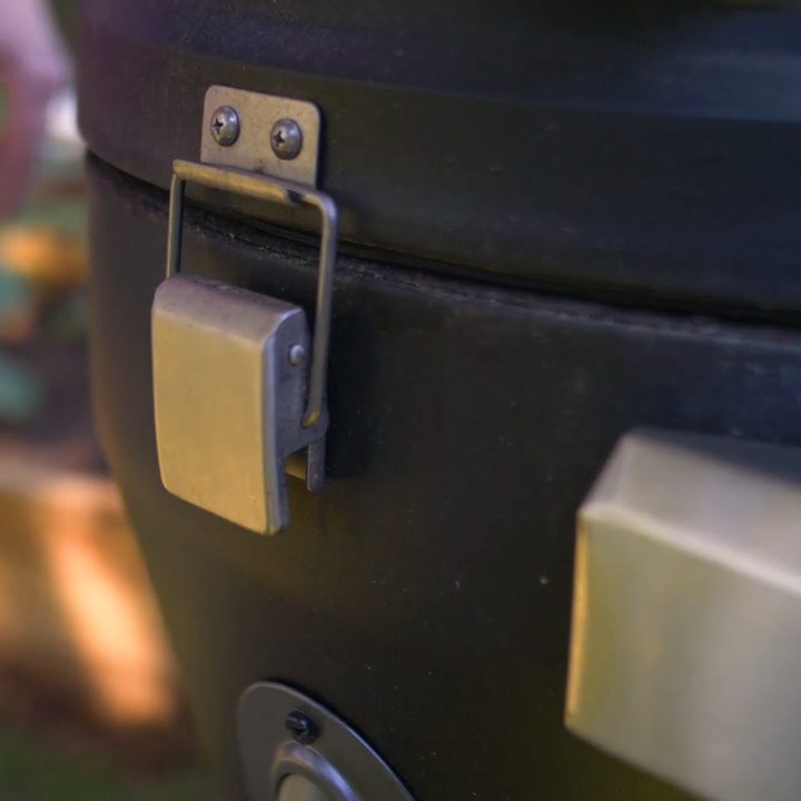 Char-Broil Kamander latch