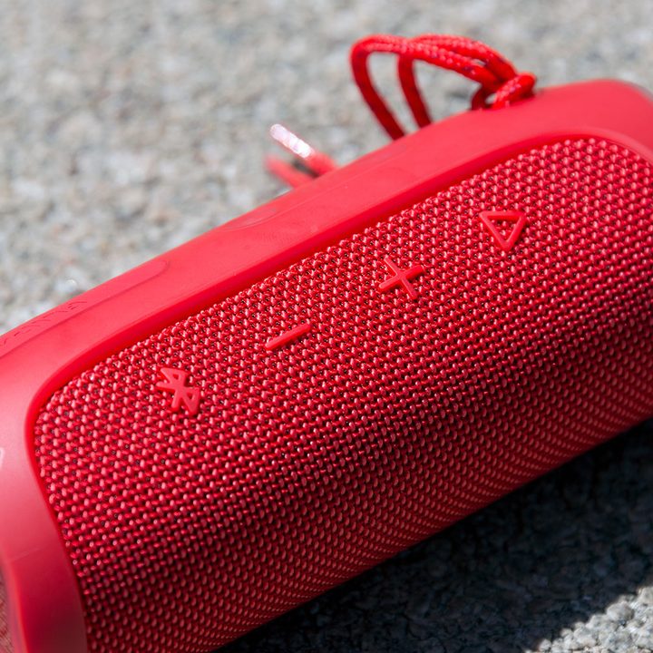 JBL Flip 4 buttons