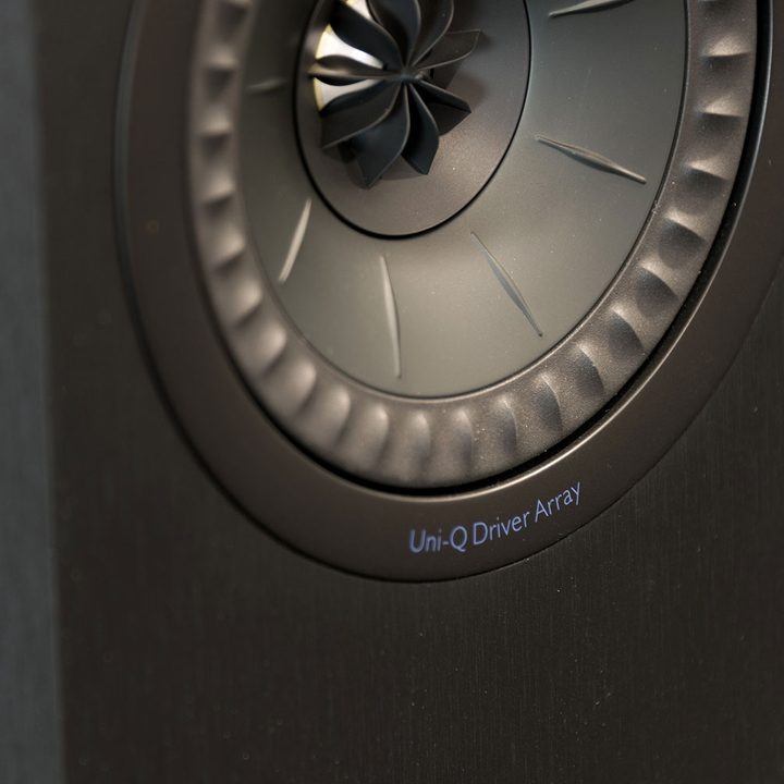 KEF Q150 bookshelf speaker REVIEW logo
