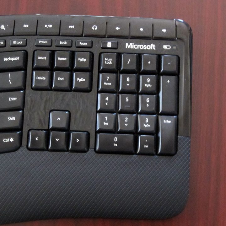 Microsoft Wireless Comfort Desktop 5050