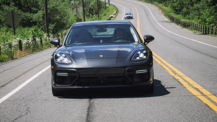 digital trends car awards best luxury car 2017 Porsche Panamera Turbo