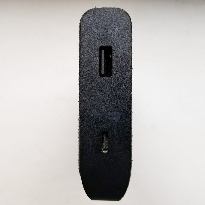 Mophie Powerstation XXL review ports