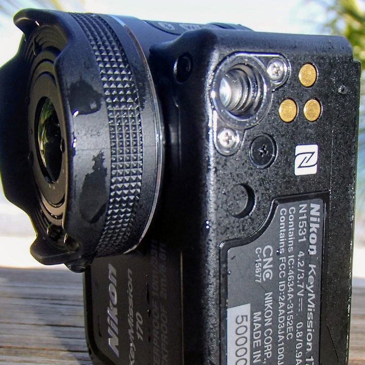 Nikon Keymission 170 bottom