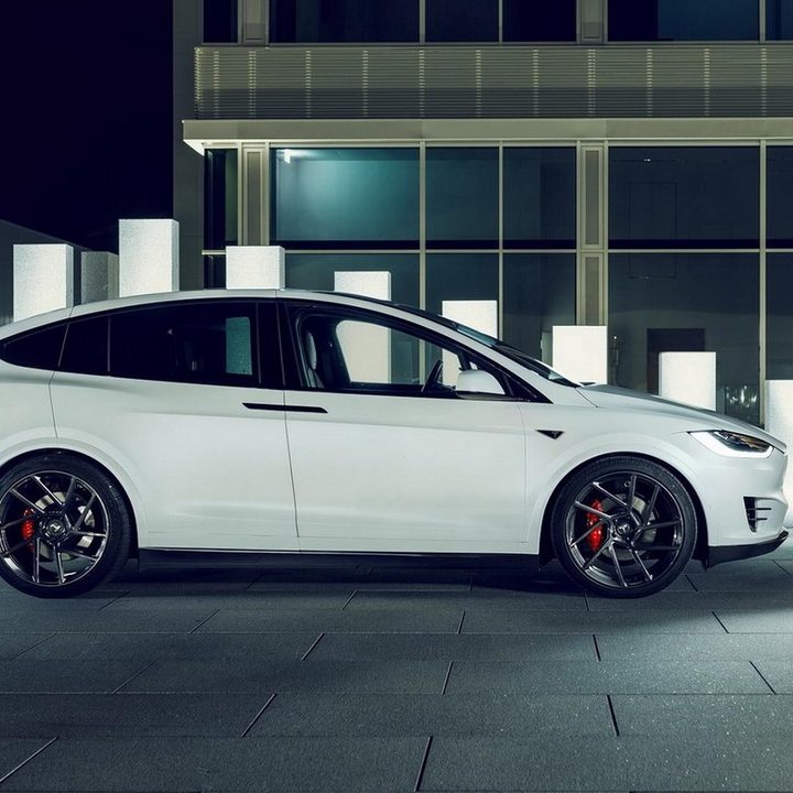Novitec Tesla Model X