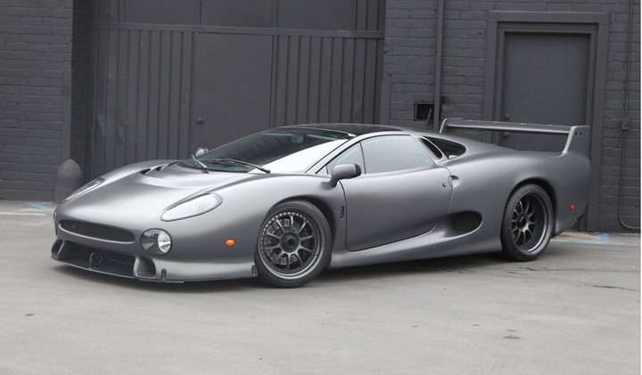 1993 Jaguar XJ220-S shot