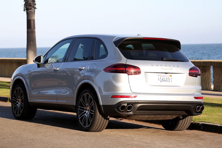2017 Porsche Cayenne S E-Hybrid