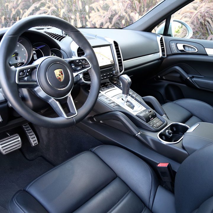 2017 Porsche Cayenne S E-Hybrid Review