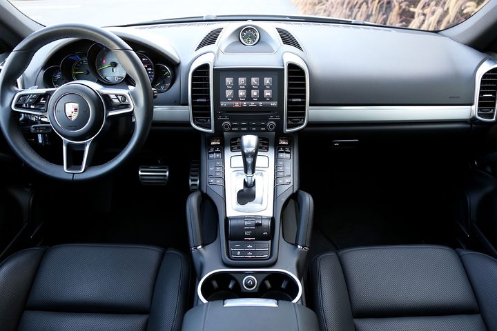 2017 Porsche Cayenne S E-Hybrid