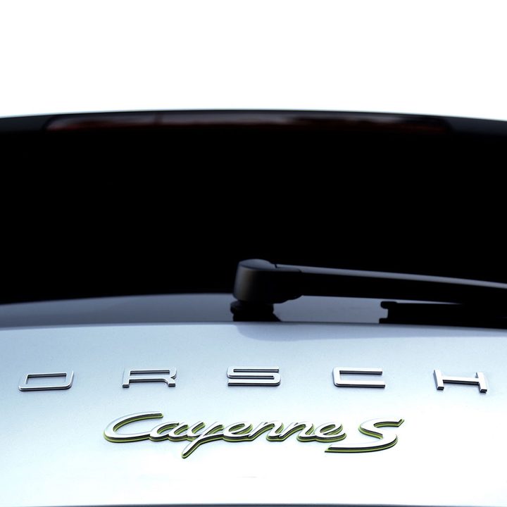 2017 Porsche Cayenne S E-Hybrid Review