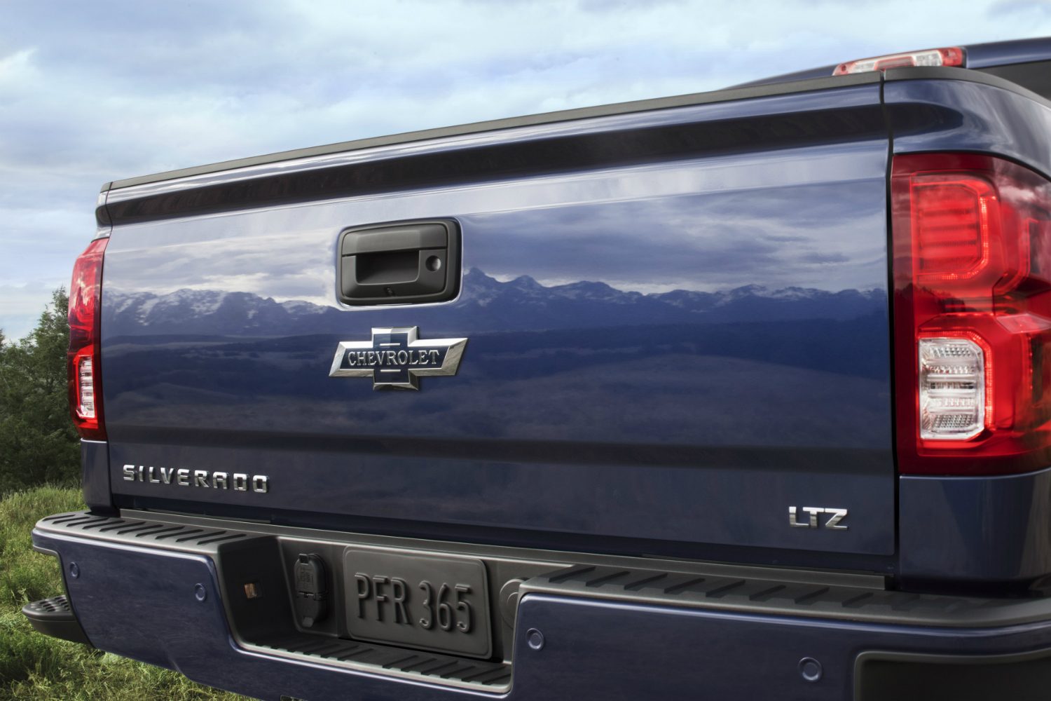 2018 Chevrolet Silverado 1500 LTZ Z71 Centennial Edition