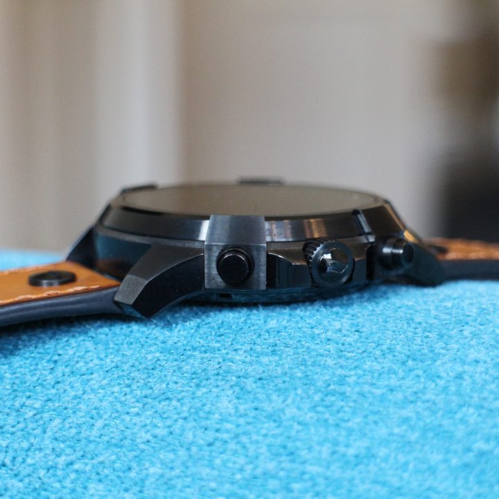 Diesel On Full Guard Smartwatch side