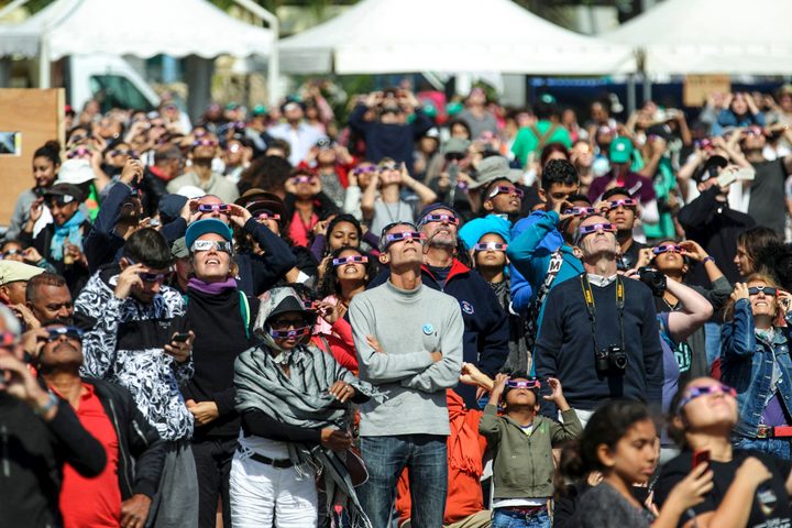 best solar eclipse gear, photos of skygazers in central South Africa watching a solar eclipse in September 2016