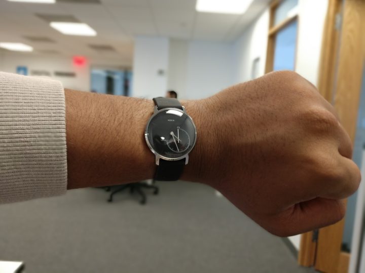 moto-z2-force-camera-sample-watch