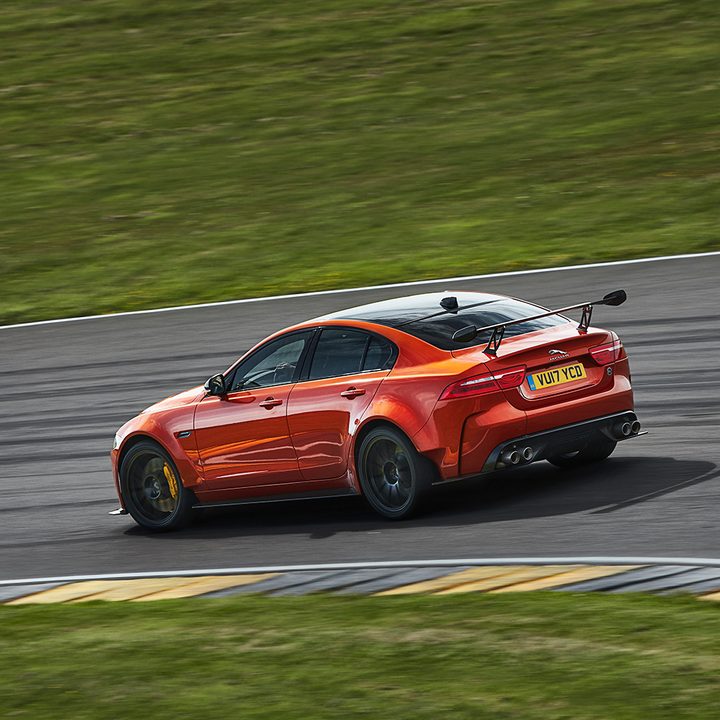 Jaguar-XE-SV-Project 8 side fast