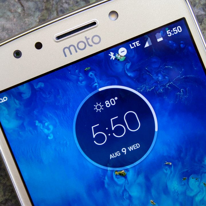 honor 7x vs moto e4 plus 13