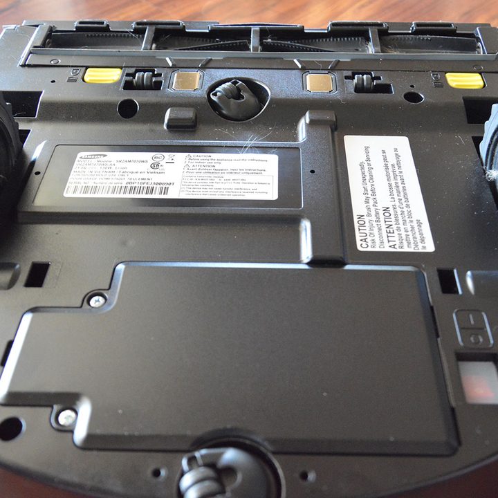 Samsung Powerbot R7070 review base