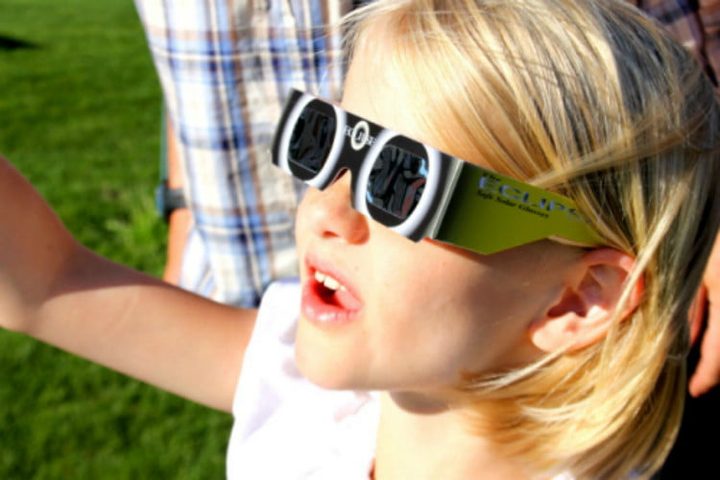 solar eclipse glasses