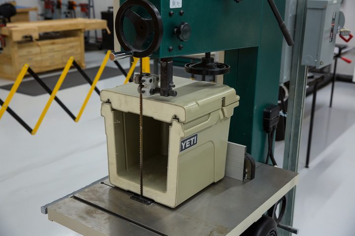 Yeti Innovation Center saw