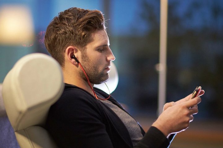 Amazon tech deals Jabra Halo Smart Wireless Bluetooth Headset